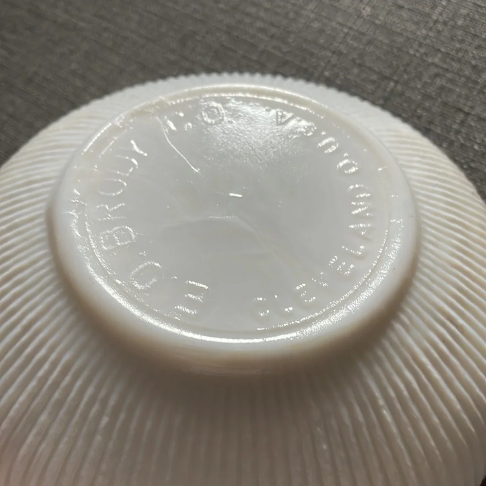 VTG E.O. Brody Ribbed Milk Glass Bowl